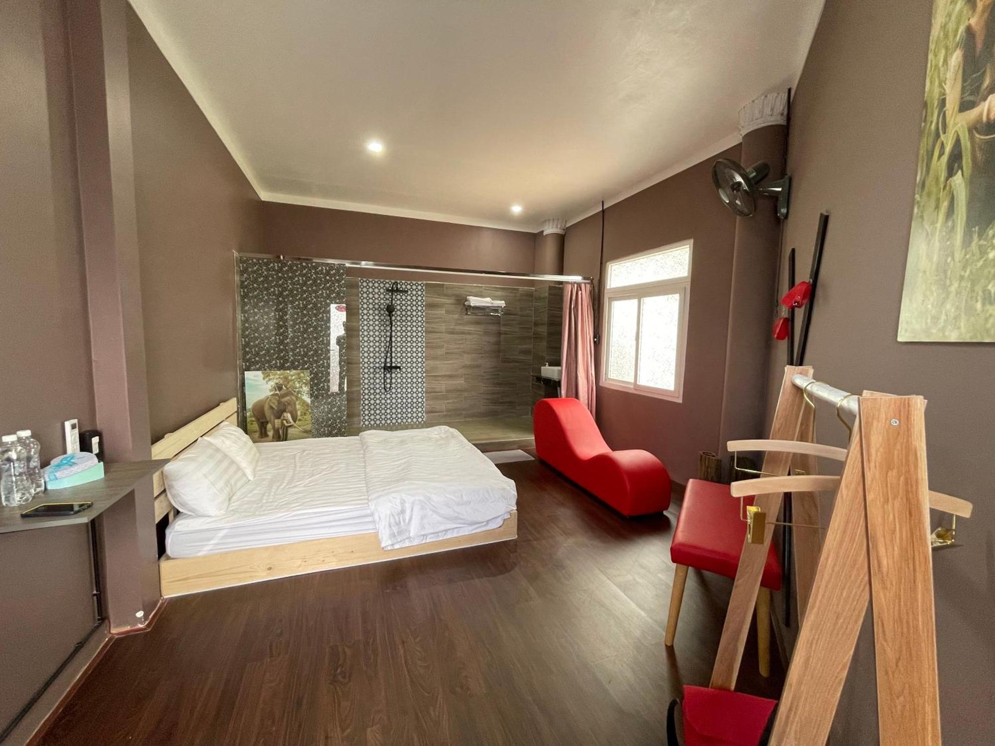 Couple Hotel - Khach San Tinh Yeu Buon Ko Sir Экстерьер фото