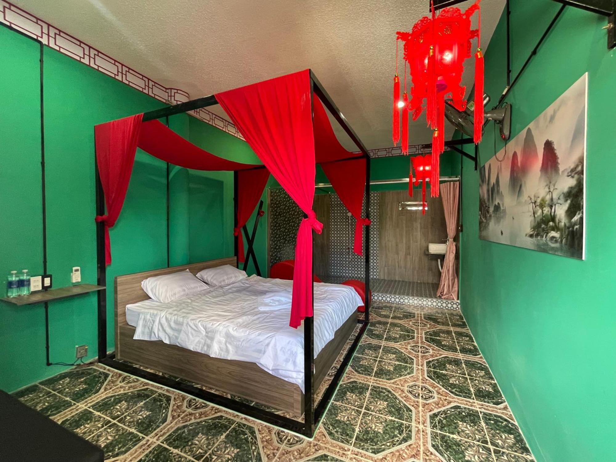 Couple Hotel - Khach San Tinh Yeu Buon Ko Sir Экстерьер фото