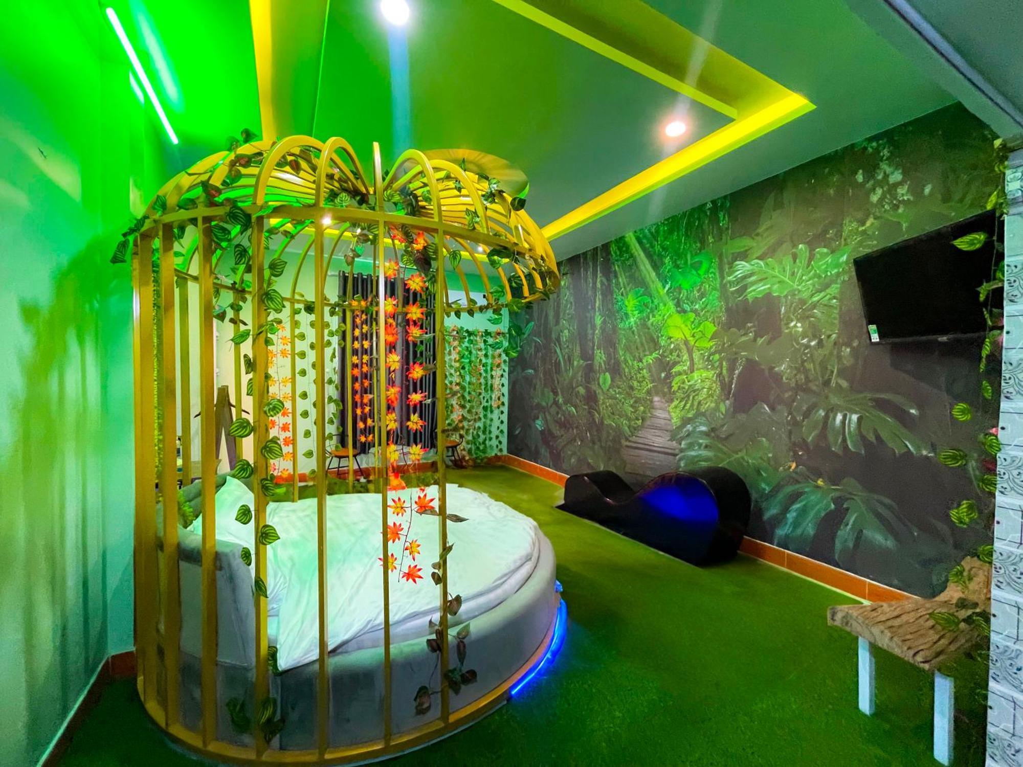 Couple Hotel - Khach San Tinh Yeu Buon Ko Sir Экстерьер фото